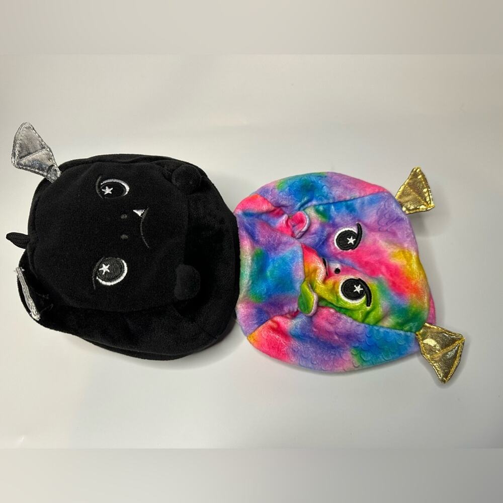 Moosh Moosh Flip 'Ems reversible square plush toy Rainbow and Black